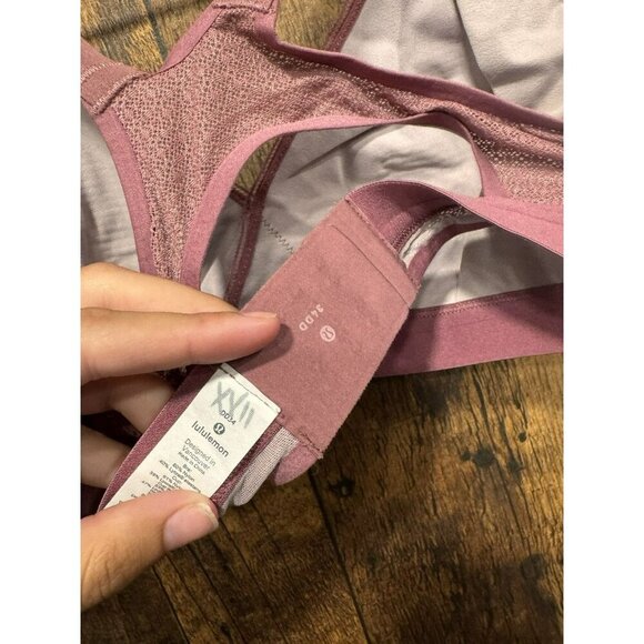 Lululemon Awake to Lace Bra Plumful / Smoky Blush Size 34DD EUC - Picture 4 of 4